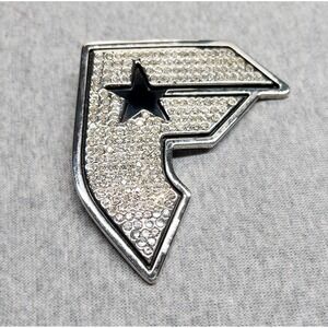 famous stars and straps belt buckle Crystal Silver Toned Belt Buckle 3"x2.25"